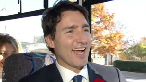 Photo source: CBC http://www.cbc.ca/news/thenational/behind-the-scenes-with-justin-trudeau-on-his-1st-day-as-pm-taking-the-bus-1.3306276